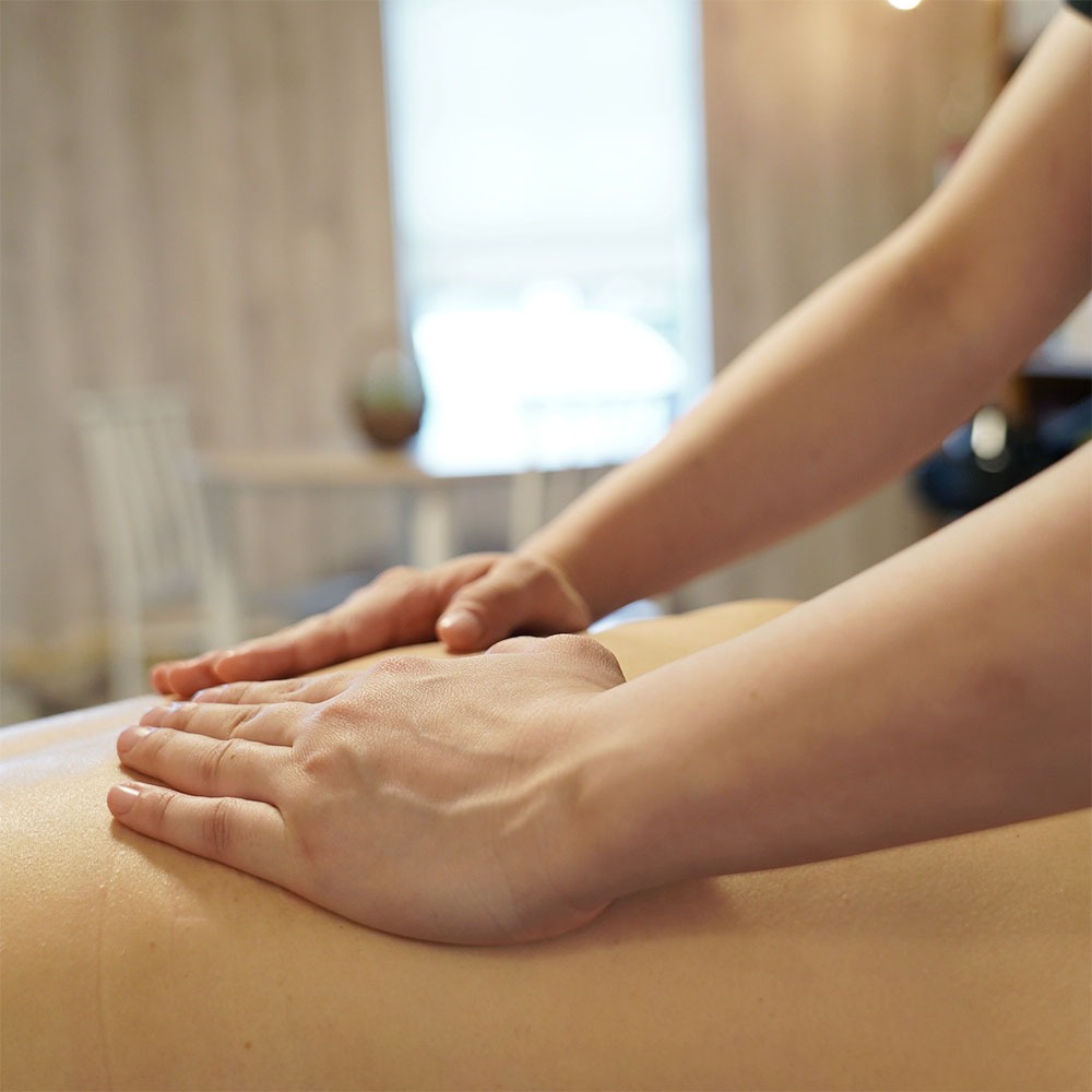 フェイシャルエステで美肌と小顔に！ダイエットにも最適な、いなべ市のエステサロンです。